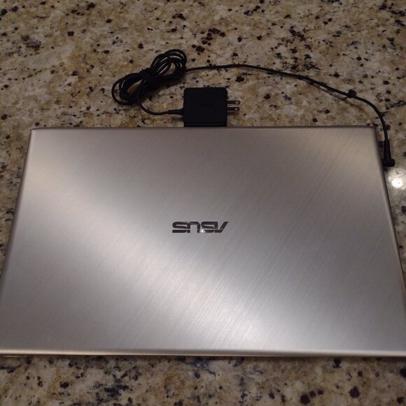 ASUS VIVOBOOK X712JA | CORE I5-1035G1 1.0GHZ | 2TB | 20GB RAM | WINDOWS 11 - Picture 10 of 14